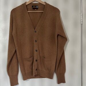 Men's Brown Cardigan Sweater 100% cashmere 
Size 36
Men’s cardigan